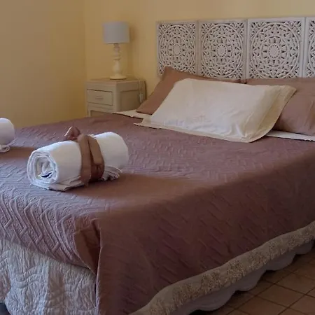 Scorcio Di Mare بيت للعطل